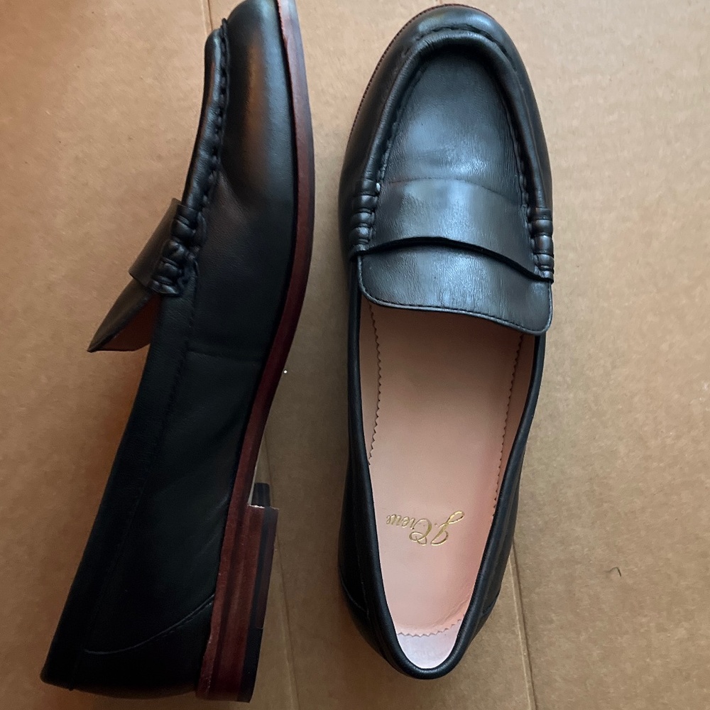 Shoes - Picture 2 of 3